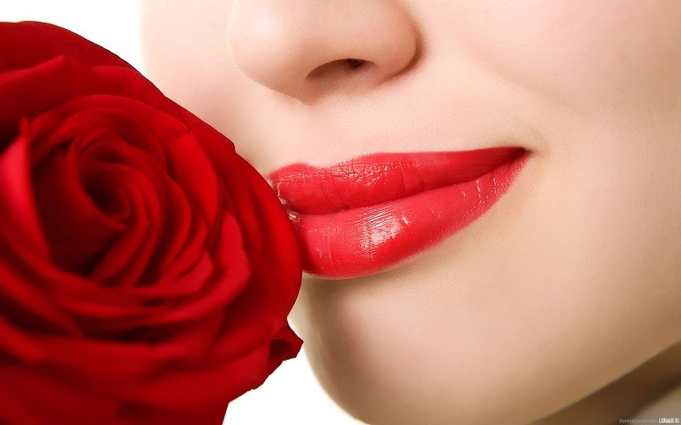 10 cách trị thâm môi cho môi hồng xinh xắn hiệu quả bất ngờ