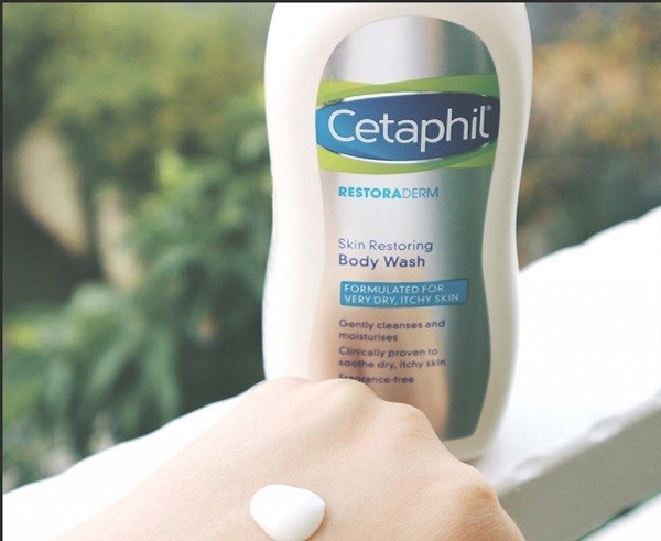 Sữa tắm Cetaphil cho người lớn có tốt không? Có nên dùng không?