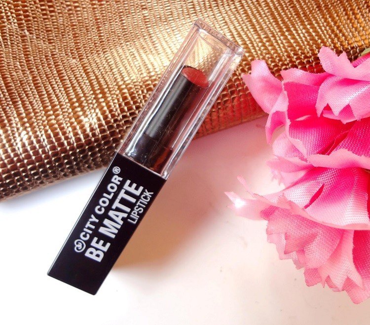 Son City Color màu cam đất rất được yêu thích vì chất son mềm mịn như nhung