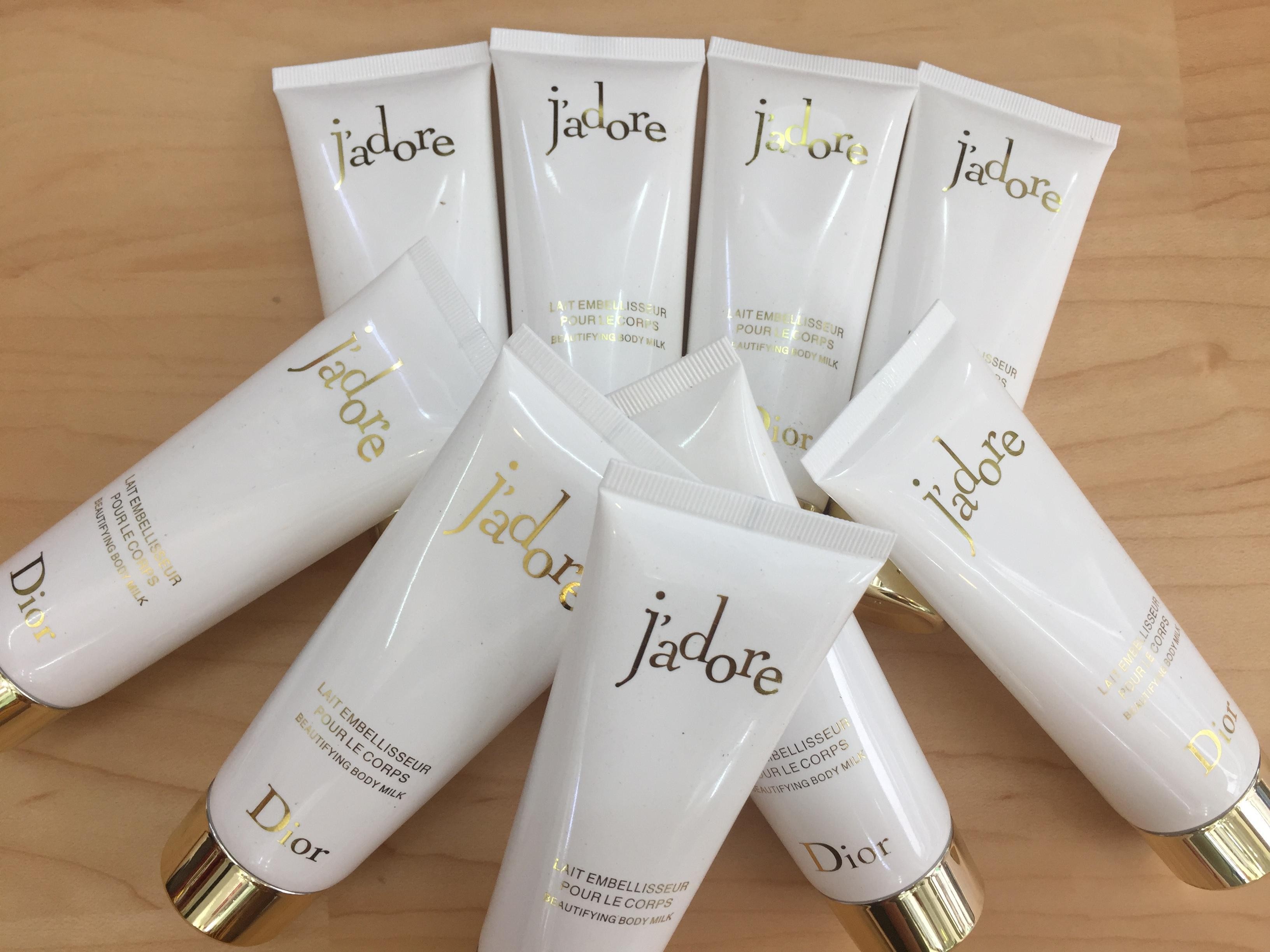 Sữa dưỡng thể Dior J’adore Beautifying Body Milk