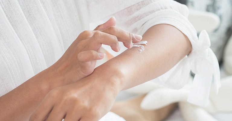 Gặp bác sĩ da liễu nếu thấy có hiện tượng bất thường