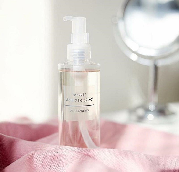 Review dầu tẩy trang Muji chi tiết cho từng loại da review dầu tẩy trang Muji, cách sử dụng dầu tẩy trang Muji, dầu tẩy trang Muji review, cách dùng dầu tẩy trang Muji, thành phần dầu tẩy trang Muji, dầu tẩy trang Muji giá, hướng dẫn sử dụng dầu tẩy trang Muji, dầu tẩy trang Muji cách dùng