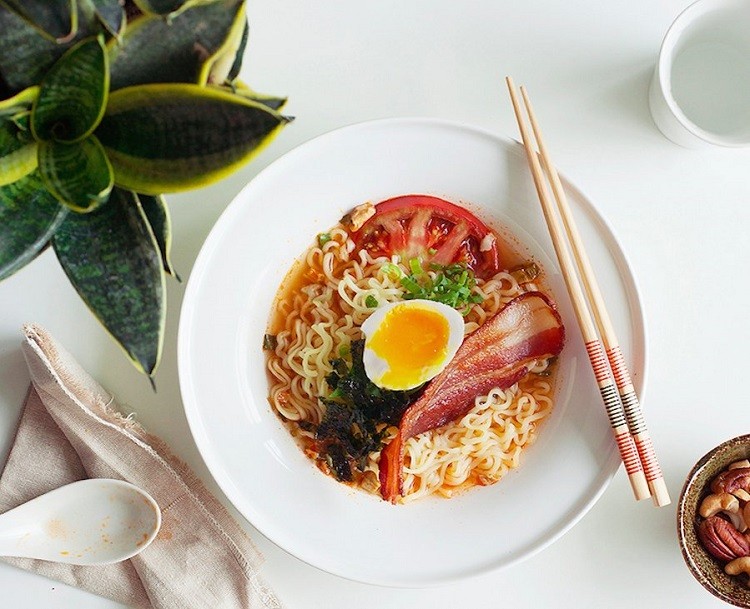 ăn mỳ tôm đêm có tốt không