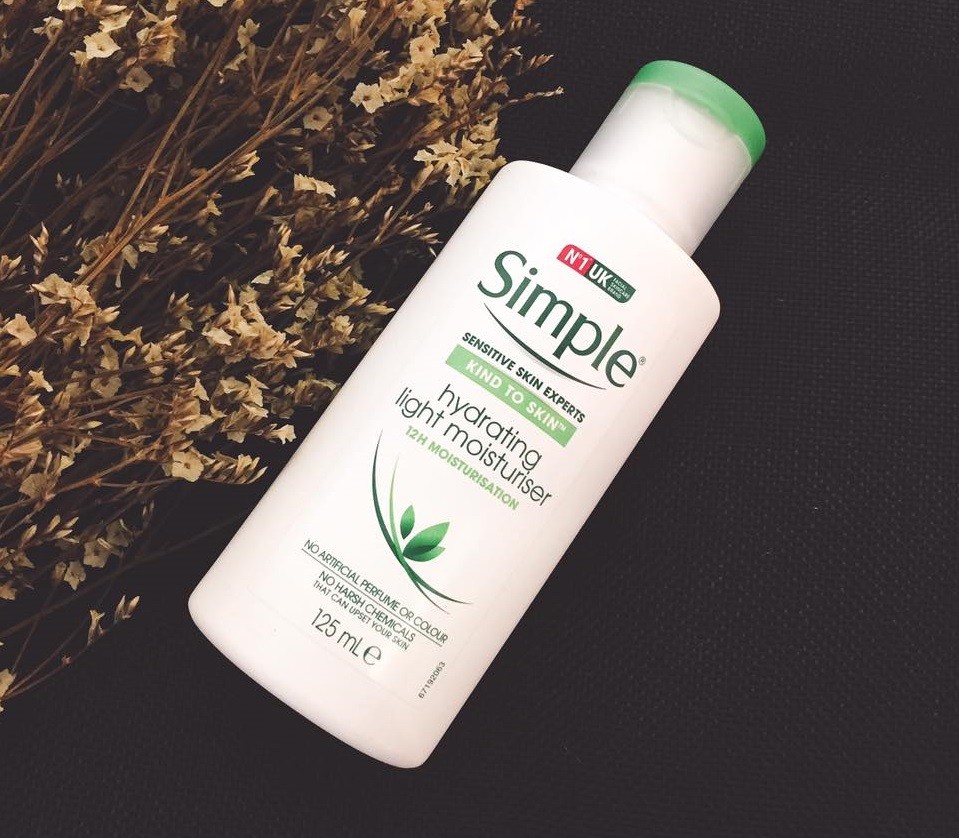 Review kem dưỡng ẩm Simple cho da dầu review kem dưỡng ẩm Simple cho da dầu