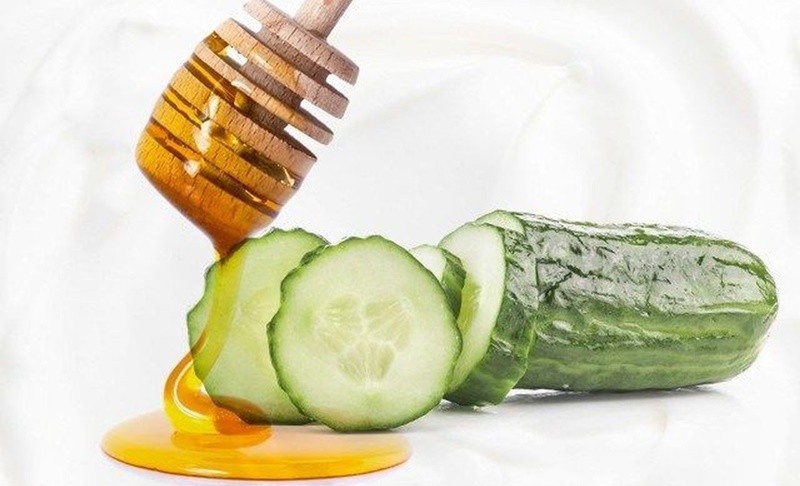 Cách dưỡng ẩm môi bằng mật ong và những lưu ý khi áp dụng dưỡng ẩm môi bằng mật ong, mặt nạ dưỡng ẩm bằng mật ong, cách dưỡng ẩm môi bằng mật ong, mặt nạ dưỡng ẩm với mật ong, dưỡng ẩm cho da bằng mật ong, cách dưỡng ẩm cho da bằng mật ong