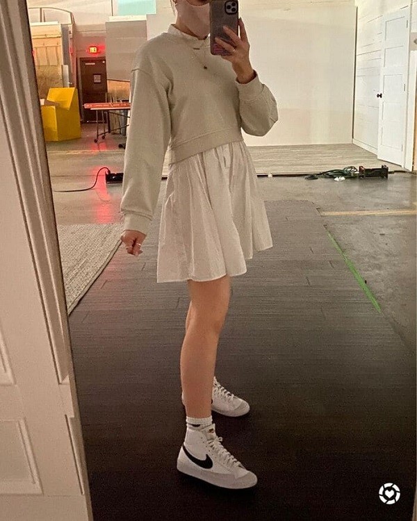 cách phối đồ với giày nike cho nữ, cách phối đồ với giày nike, cách phối đồ với giày nike trắng, cách phối đồ với giày nike nam, cách phối đồ với giày nike 7 màu, cách phối đồ với giày nike jordan