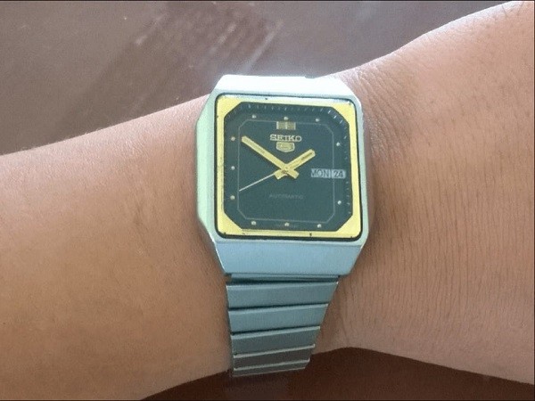 giá đồng hồ seiko cổ mặt vuông, giá đồng hồ seiko cổ mặt vuông bao nhiêu