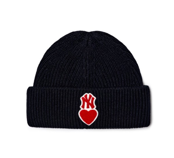 Mũ Len MLB Heart Beanie New York Yankees 3ABNM1026-50BKS năng động